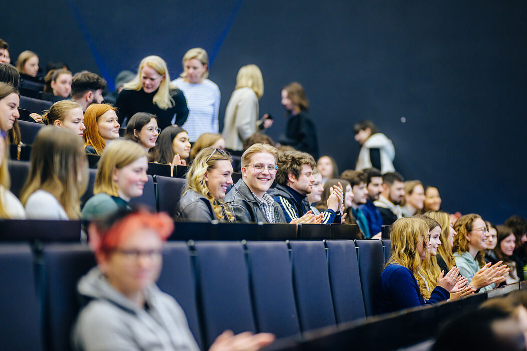 Studierende im Hörsaal