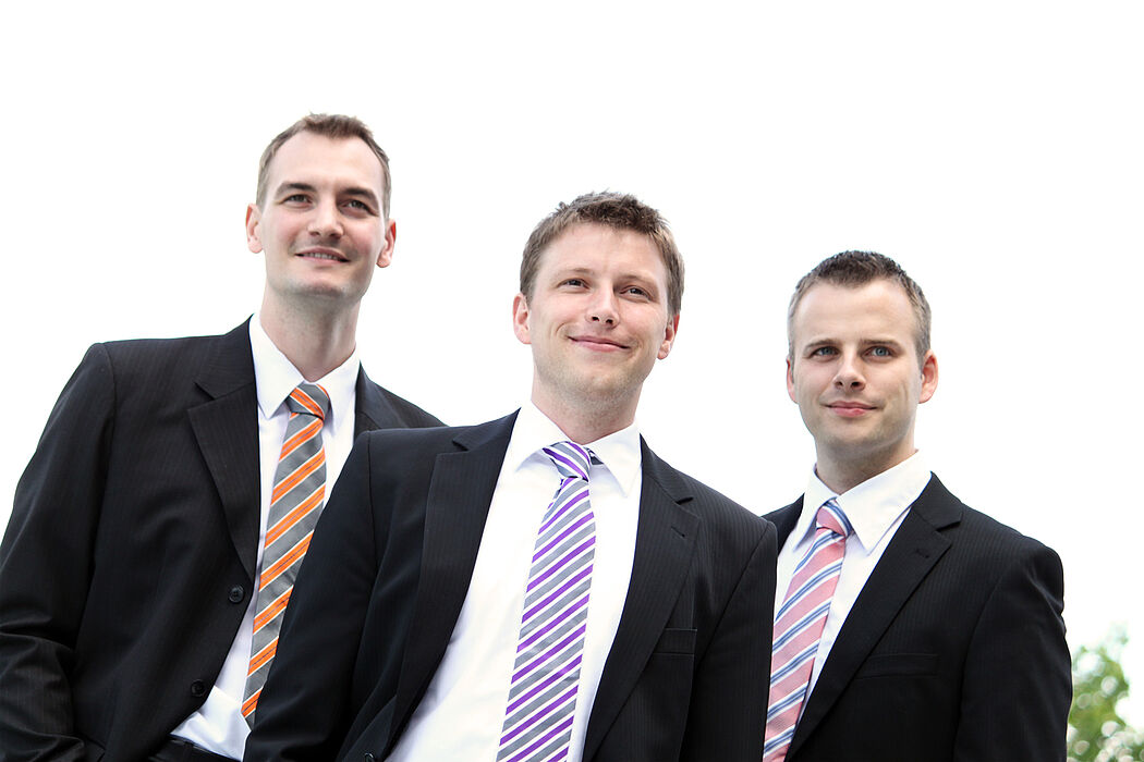 Foto (privat): Blicken optimistisch in die Zukunft – die Unternehmensgründer der TAKTIQ GmbH & Co. KG (v. l.): Dr. Simon Altemeier, Dr. Viktor Dück und Dr. Christoph Danne.