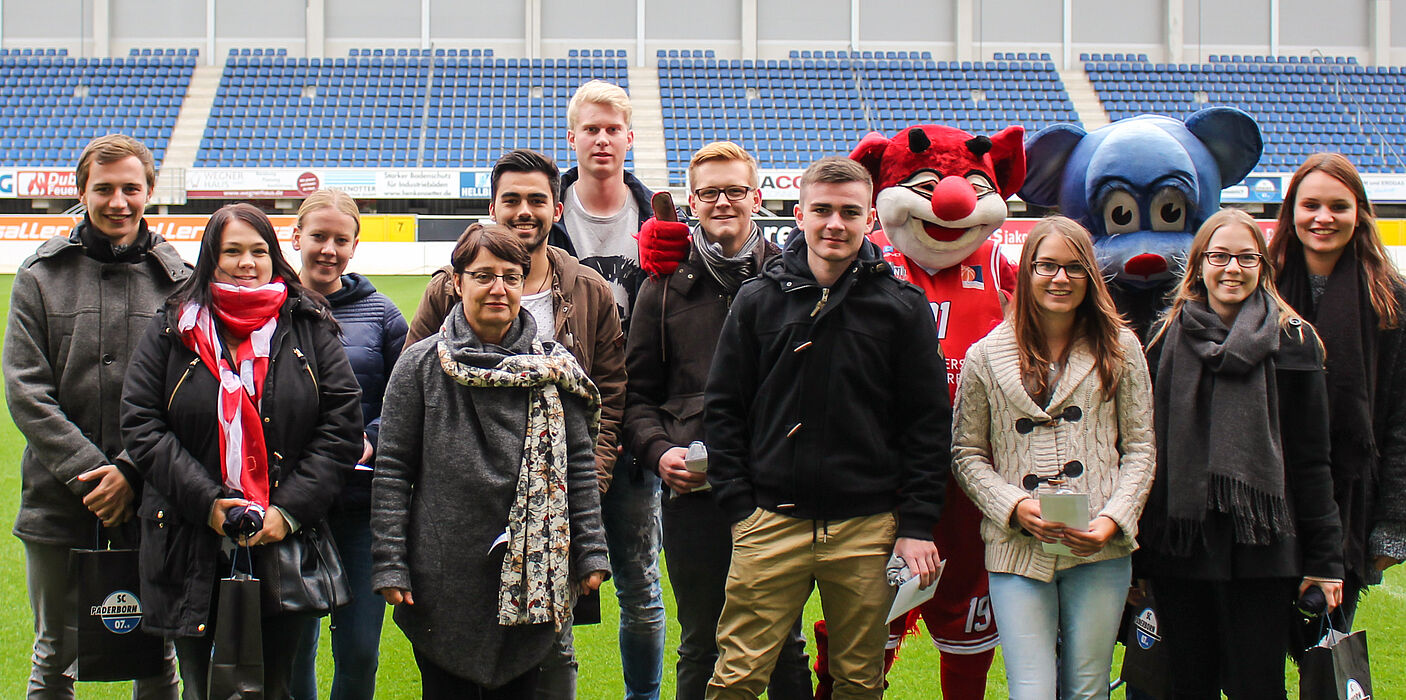 Foto (Universität Paderborn, Johannes Pauly): Zehn Studierende durften sich über Freikarten freuen.