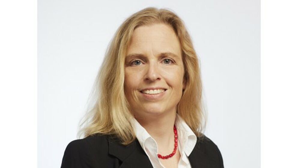 Foto (Valéry Kloubert): Dr. Annette von Alemann, Soziologin an der Universität Paderborn, nimmt als Expertin vor dem EU-Parlament Stellung zur Abschaffung der Gender Studies in Ungarn.