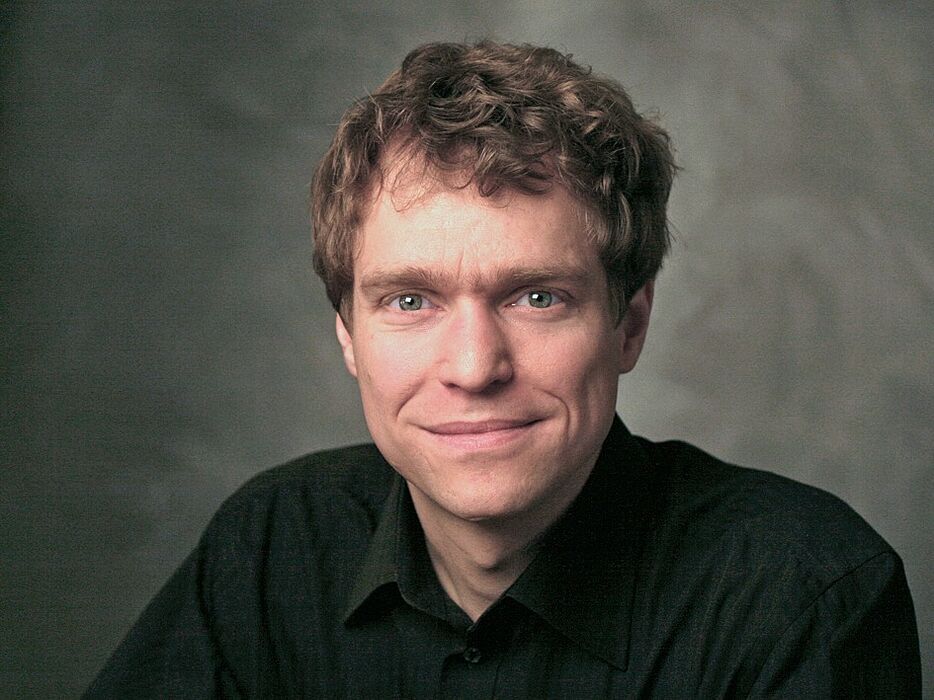 Foto (Universität Paderborn): Prof. Dr. Eike Lau