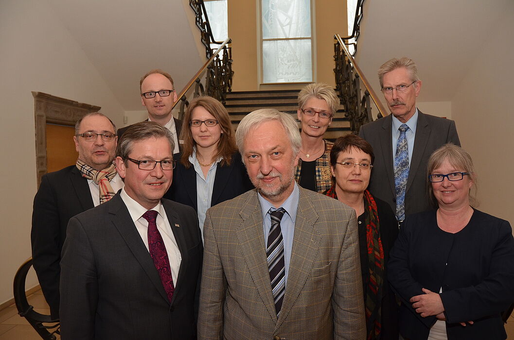 Foto (Stadt Paderborn), v. li.: Wolfgang Walter, Michael Dreier, Carsten Venherm, Prof. Dr. Christine Silberhorn, Prof. Dr. Wilhelm Schäfer, Claudia Warnecke, Prof. Dr. Birgit Riegraf, Bernhard Hartmann und Simone Probst