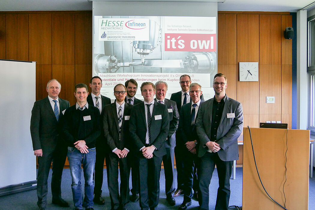 V.l:. Prof. Dr.-Ing. habil. Walter Sextro, Lehrstuhl für Mechatronik und Dynamik, Universität Paderborn; Dr. rer. nat. Felix Reinhart, Institut für Kognition und Robotik – CoR-Lab, Universität Bielefeld; Dr.-Ing. Michael Brökelmann, Hesse GmbH, Dip