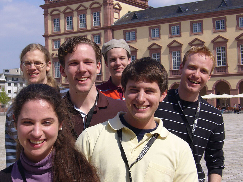 Foto: Mitglieder der Debating Society Paderborn auf einem Turnier in Mannheim