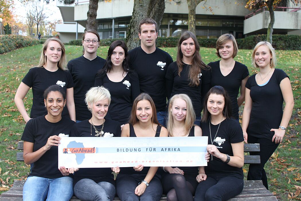 Foto: Mitglieder der Hochschulgruppe Go Ahead! Paderborn