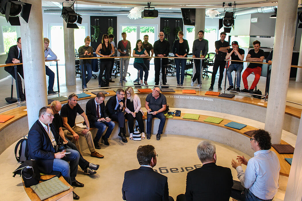 Foto (Universität Paderborn, Johannes Pauly): In der "Arena" der garage33.