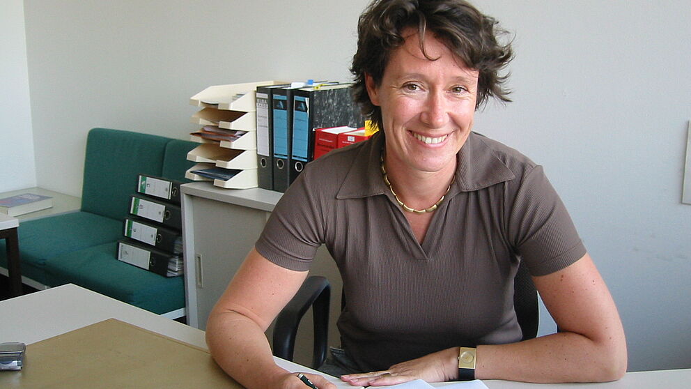 Foto: Prof. Dr. Caren Sureth von der Fakultät für Wirtschaftswissenschaften der Universität Paderborn freut sich auf die anstehende Jahrestagung 2007 des Verbandes der Hochschullehrer für Betriebswirtschaft in Paderborn