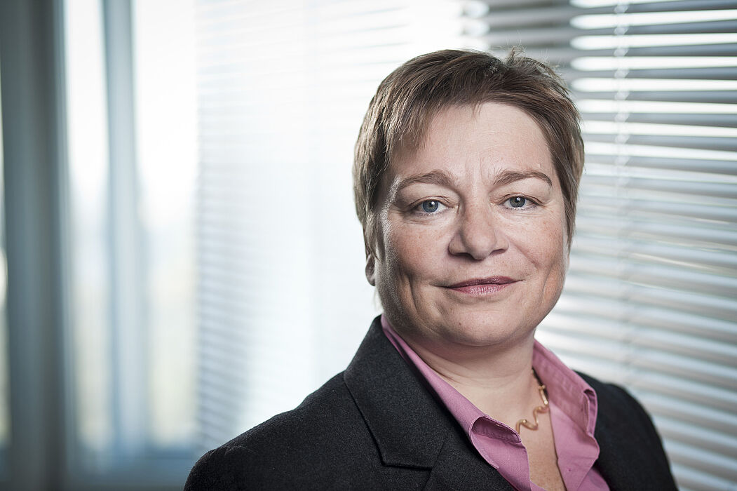 Foto (Universität Paderborn): Prof. Dr. Martina Schraudner, Biologin und Wissenschaftsorganisatorin an der TU Berlin