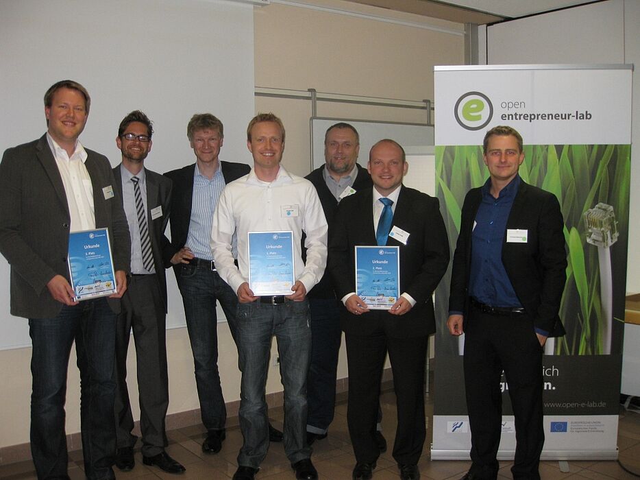 Foto (v. li.): Fabian Christ, Dr.-Ing. Thomas Müller (Jury), Marcus Miesler (Jury), Thomas John, Uwe Lück (Jury), Dr.-Ing. Kalmann Graffi, Christoph Meironke