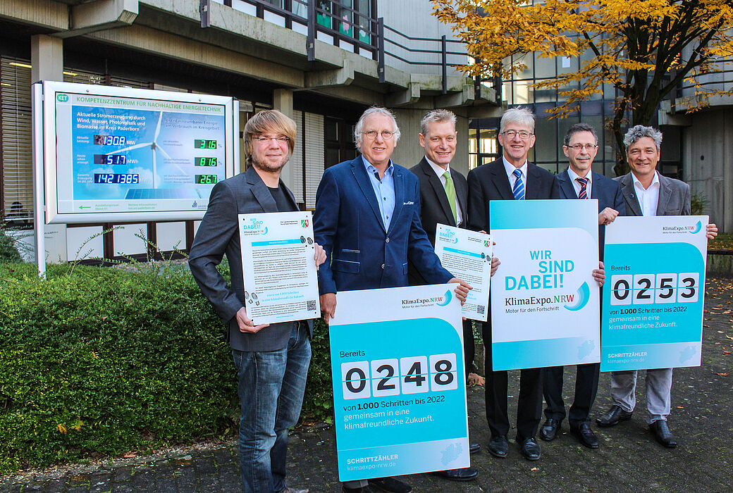 Foto (Universität Paderborn, Johannes Pauly): (v. l.) Gerrit Sonnenrein, Bernd Tiemann, Dr. Heinrich Dornbusch, Prof. Dr.-Ing. Joachim Böcker, Prof. Dr.-Ing. Dr. Eugeny Kenig und Prof. Dr.-Ing. Jadran Vrabec.