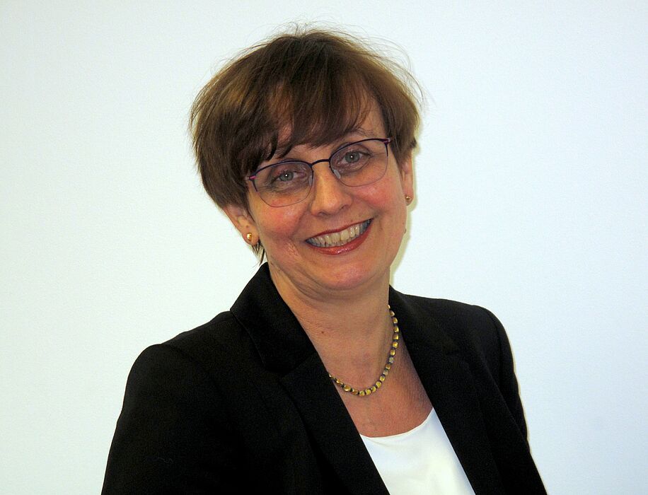 Foto (Universität Paderborn): Prof. Dr. Kirsten Schlegel-Matthies.
