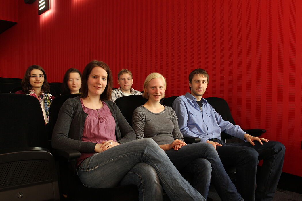 Foto: Die Organisatoren (v. li.) Maria Minewitsch, Johanna Doyé, Katharina Nordenbrock, Oliver Flothkötter, Sophie Charlotte Erichsen und Flemming Feß freuen sich auf ein spannendes Programm.