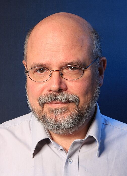 Foto (Universität Paderborn): Prof. Dr. Siegmund Greulich-Weber vom Department Physik der Universität Paderborn