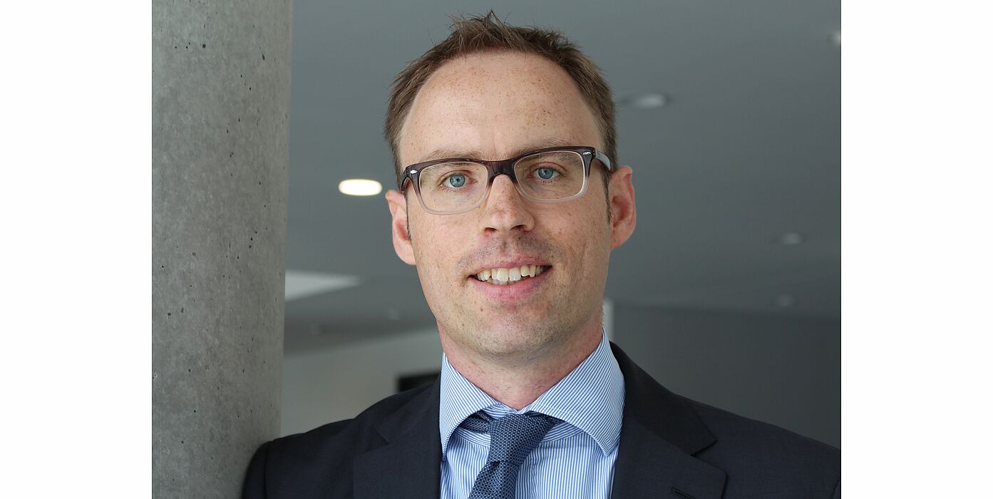 Foto (Universität Paderborn): Prof. Dr. Hendrik Schmitz