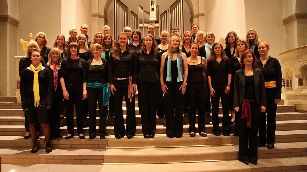Foto (UniSono): Der Hochschulchor „UniSono“ der Universität Paderborn