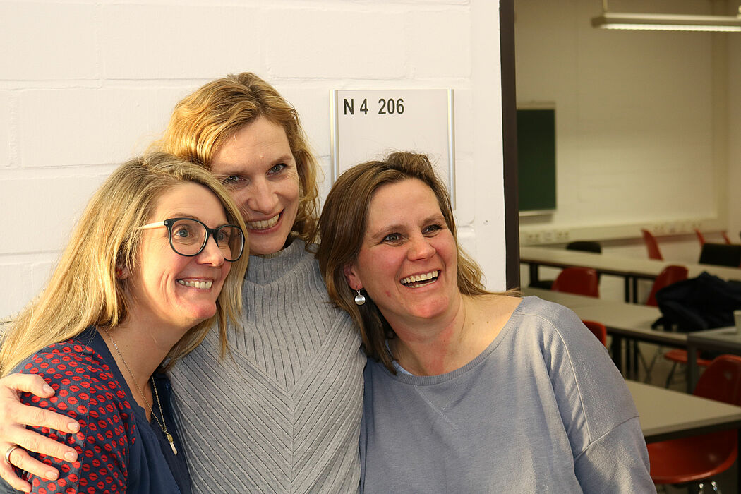Foto (Universität Paderborn, Alexandra Dickhoff): Die „Touris" hatten sich viel zu erzählen.