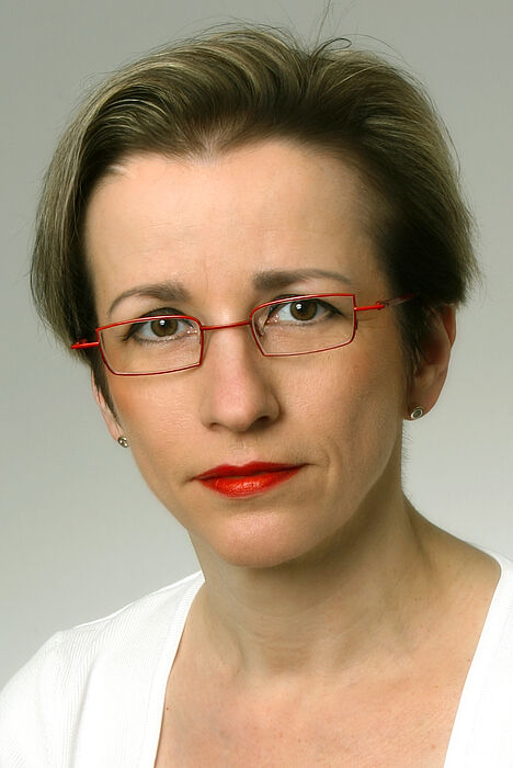Foto (Universität Paderborn, Adelheid Rutenburges): Prof. Dr. Eva-Maria Seng