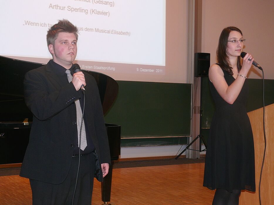 Foto: Stefanie König und Christian Schmidt sorgten (mit Arthur Sperling am Klavier, nicht im Bild) für eine feierliche Stimmung.