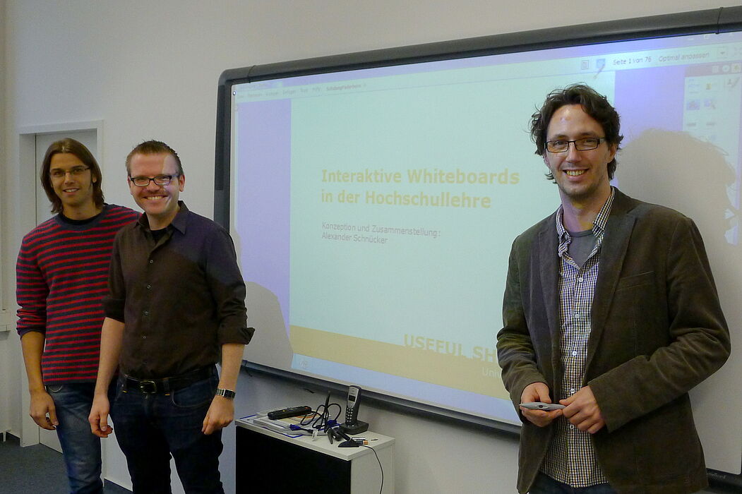 Foto(Universität Paderborn, Andrea Eckhoff-Rosenbaum): Tobias Zenker, Dr. Robert Kordts-Freudinger, Alexander Schnücker (v. l.)