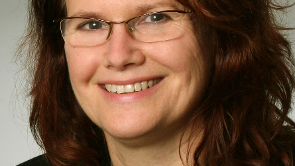 Foto (Universität Paderborn, Adelheid Rutenburges): Prof. Dr. Dorothee Meister, Vizepräsidentin für Studium und Lehre: „Unsere Schnupperangebote sind eine große Chance für junge Menschen, einen Einblick in den Studienalltag zu erhalten.“