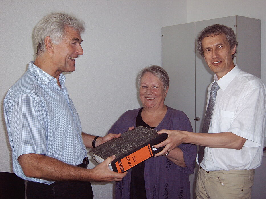 Foto (v. li.): Dr. Diethard Kuhne, Benedikte Winterstein und Matthias Neu
