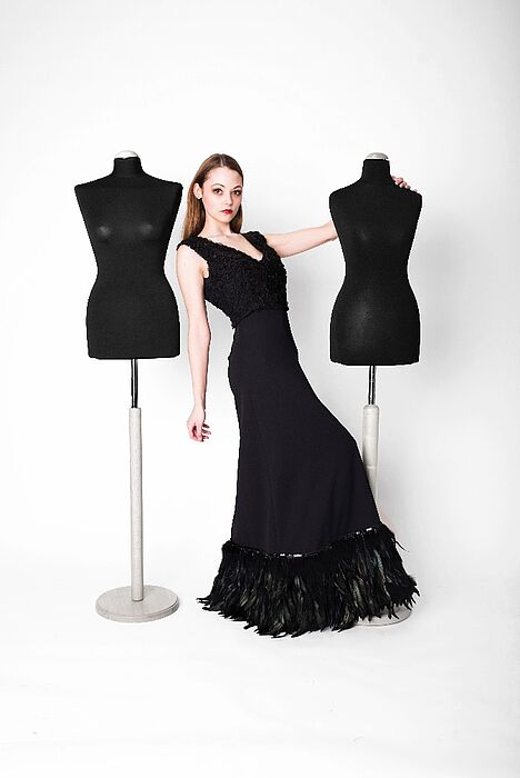 Foto: Black Widow – Eleganz bis in den Tod, Model: Christina Dolbisch, Fotografin: Lina Offergeld