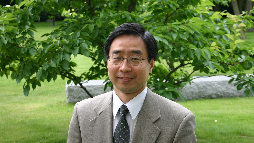 Foto (japanische Botschaft Berlin): Kazuya Otsuka, Erster Botschaftssekretär der Japanischen Botschaft, Berlin, Abteilung Öffentlichkeitsarbeit und Kultur