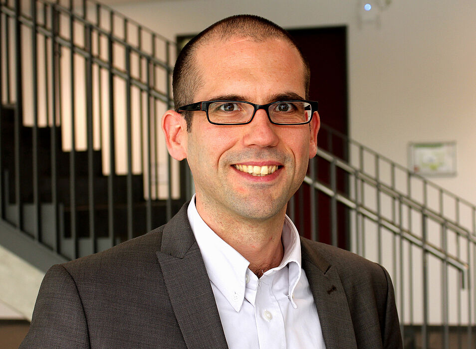 Foto (Universität Paderborn): Prof. Dr. Jan Paradies