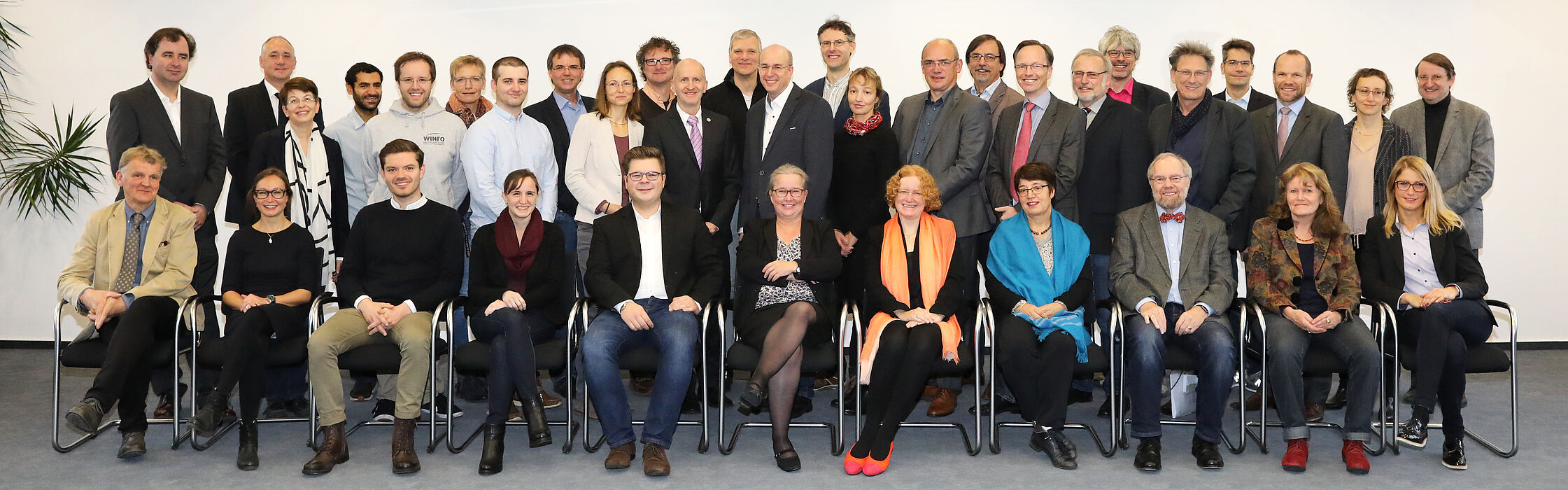 Foto (Universität Paderborn, Adelheid Rutenburges, 8.11.2017): Der neu gewählte Senat.
