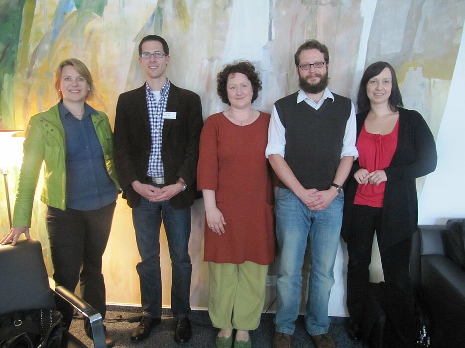 Foto (Universität Paderborn, Heike Probst): (v. l. n. r.): Über das "Schluss machen" bei der Dissertation diskutierten Silke Horstmann (Forschungsreferentin Uni Paderborn), Kevin M. Dear (Moderation), Dr. Mareike Menne, Dr. Michael Heidgen und Dr. Danie