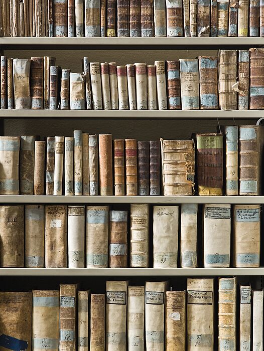 Foto (Andreas Bartsch): Bücherwand