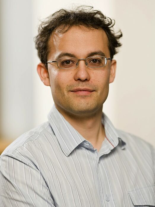 Foto (Universität Paderborn): Prof. Dr. Thomas D. Kühne, Universität Paderborn.