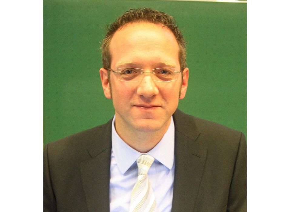Fotos (Universität Paderborn, Ingo Kalischek): Prof. Dr. Dr. Claus Reinsberger