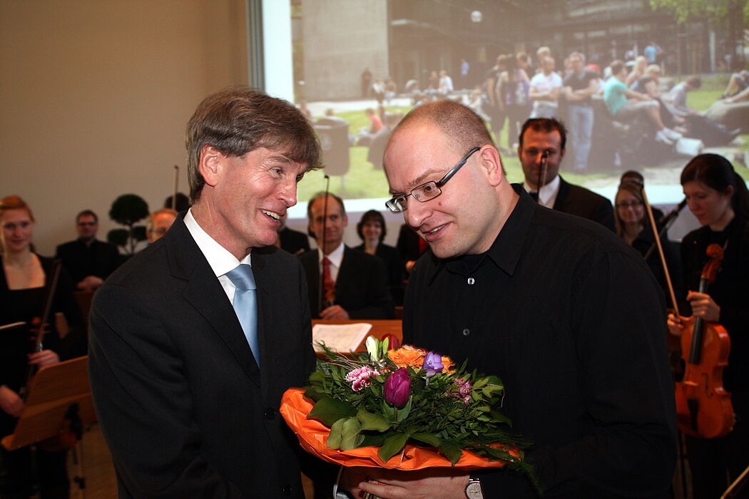 Foto (Universität Paderborn, Patrick Kleibold): Musikalisch umrahmt wurde der Neujahrsempfang vom Hochschulorchester der Universität unter Leitung von Steffen Schiel.