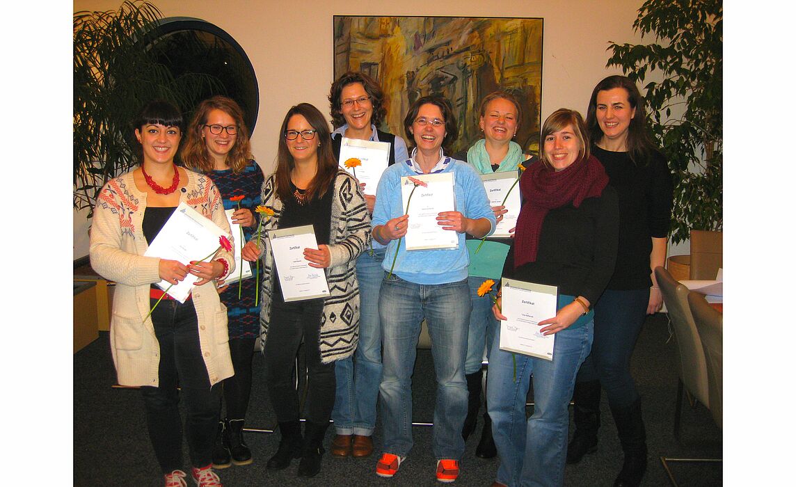 Foto: Die Teilnehmerinnen des siebten Jahrgangs des Mentoring-Programms für Doktorandinnen mit Projektkoordinatorin Natalie Velibeyoglu (1. von rechts)