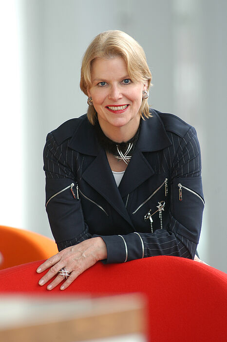 Foto: Prof. Dr. Ulrike Detmers zählt zu den erfolgreichsten Unternehmerinnen in der Region Ostwestfalen-Lippe und wurde in diesem Jahr mit dem German Women Entrepreneurs Award ausgezeichnet. (Bildrechte: Prof. Dr. Ulrike Detmers)
