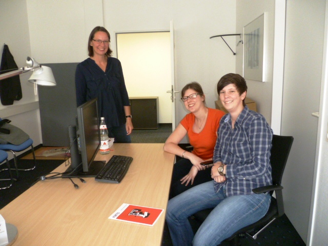 Foto: Im studienbegleitenden Programm „Mit dem Master in den Mittelstand“ gibt es die Möglichkeit eines sogenannten „Job Shadowings“, einer eintägigen Hospitation eines Studierenden im Unternehmen. Die Studentin Adriana Dreyer hat einen Tag lang