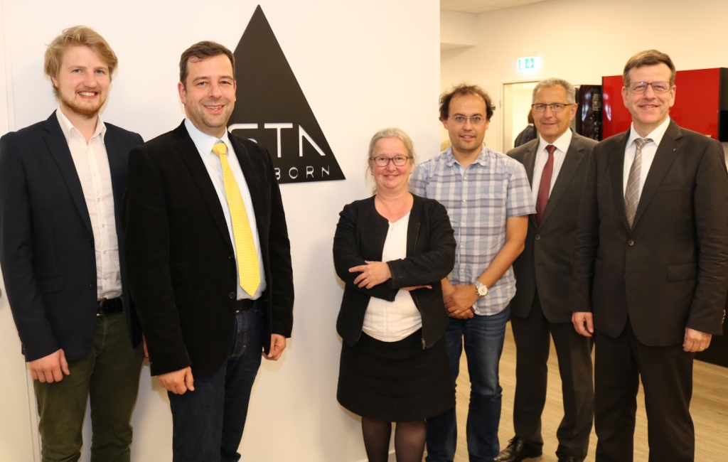 Foto (Universität Paderborn, Alexandra Dickhoff): Gruppenbild