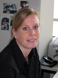 Foto (Universität Paderborn): Projektmitarbeiterin Diplom-Kauffrau Claudia Dahle