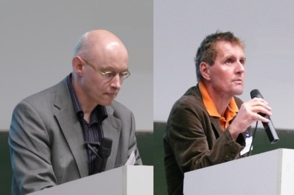 Foto (Universität Paderborn): Gruppenleiter Ulrich Wehrhöfer (li.), Ministerium für Schule und Weiterbildung (MSW), und Prof. Dr. Holger Burckhart, Vorsitzender des Arbeitskreises der Prorektoren für Studium und Lehre der Universitäten in NRW, stelle