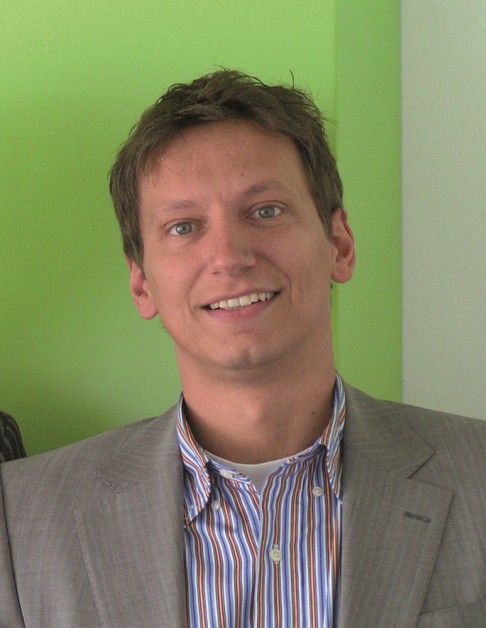 Abbildung: Dipl.-Ing. Dirk Beiner (CTO (Chief Technology Officer), Traxon Technologies | e:cue lighting control Paderborn)