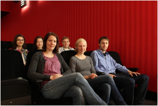 Foto: Die Organisatoren (von links) Maria Minewitsch, Johanna Doyé, Katharina Nordenbrock, Oliver Flothkötter, Sophie Charlotte Erichsen und Flemming Feß freuen sich auf eine spannende Studifilmnacht.