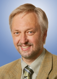 Foto: Prof. Dr. rer. nat. Wilhelm Schäfer, Informatiker an der Universität Paderborn, Prorektor für Forschung und wissenschaftlichen Nachwuchs und Sprecher der NRW-Graduiertenschulen
