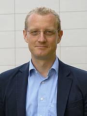 Abbildung: Prof. Dr. Jochen Schmidt