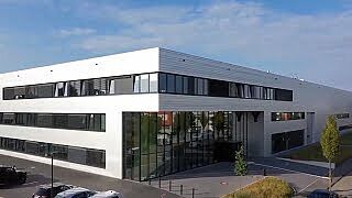 Neues Forschungsgebäude des Instituts für Leichtbau mit Hybridsystemen